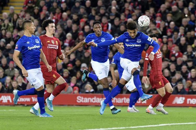 为什么免费的餐饮和住宿是赌场最昂贵的陷阱？（免费吃住为何成赌场最昂贵的诱饵？）