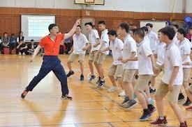 足球巴萨高层称将坚定走年轻化路线