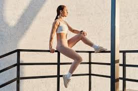 每体：杰拉德·马丁在左中卫上的表现，比其当左后卫时更亮眼